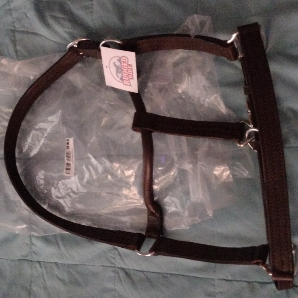 RUGGED RIDE LEATHER TURNOUT HALTER size Horse
